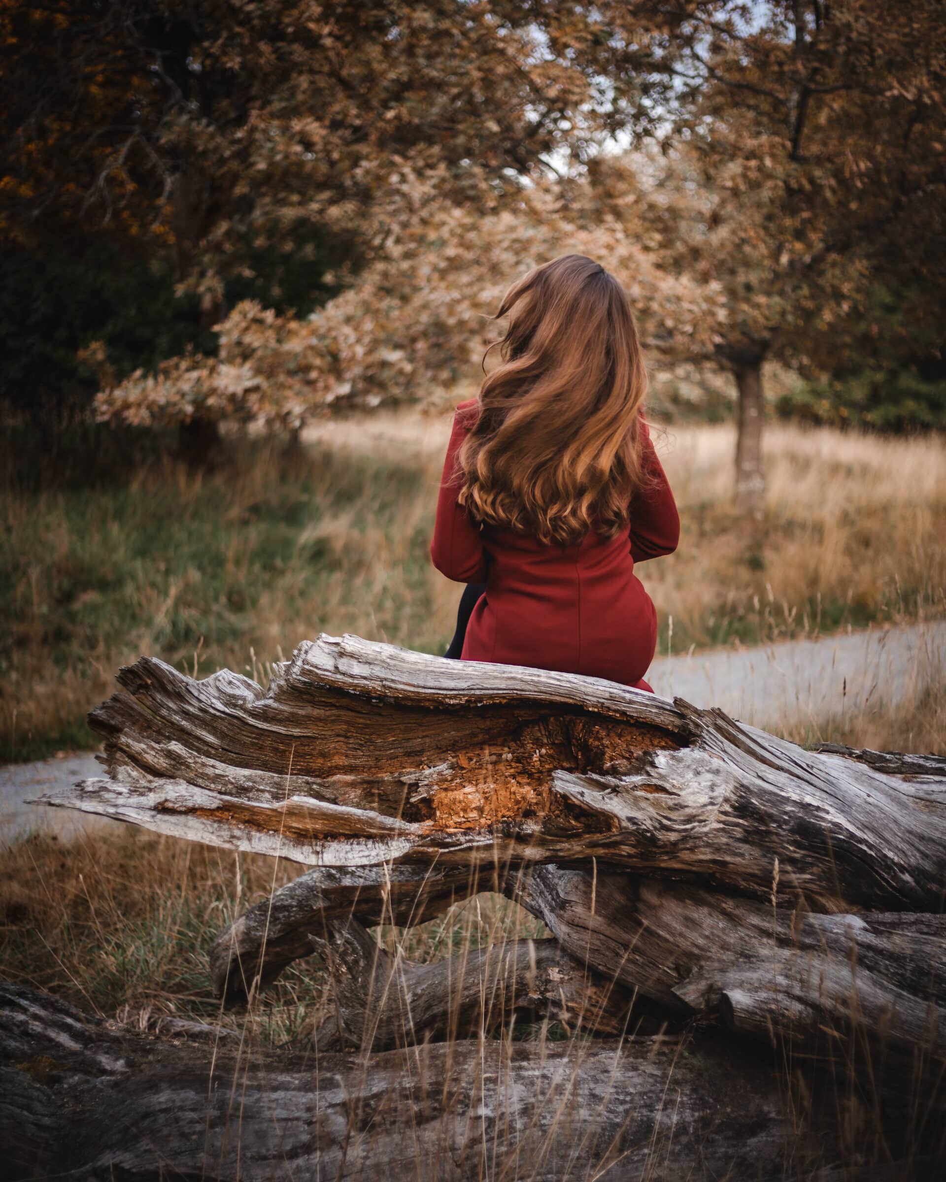 Wifey in Autumn | DSLR Photography | Doctor Spin Swirling-Brown-Hair-Lisah-Silfwer